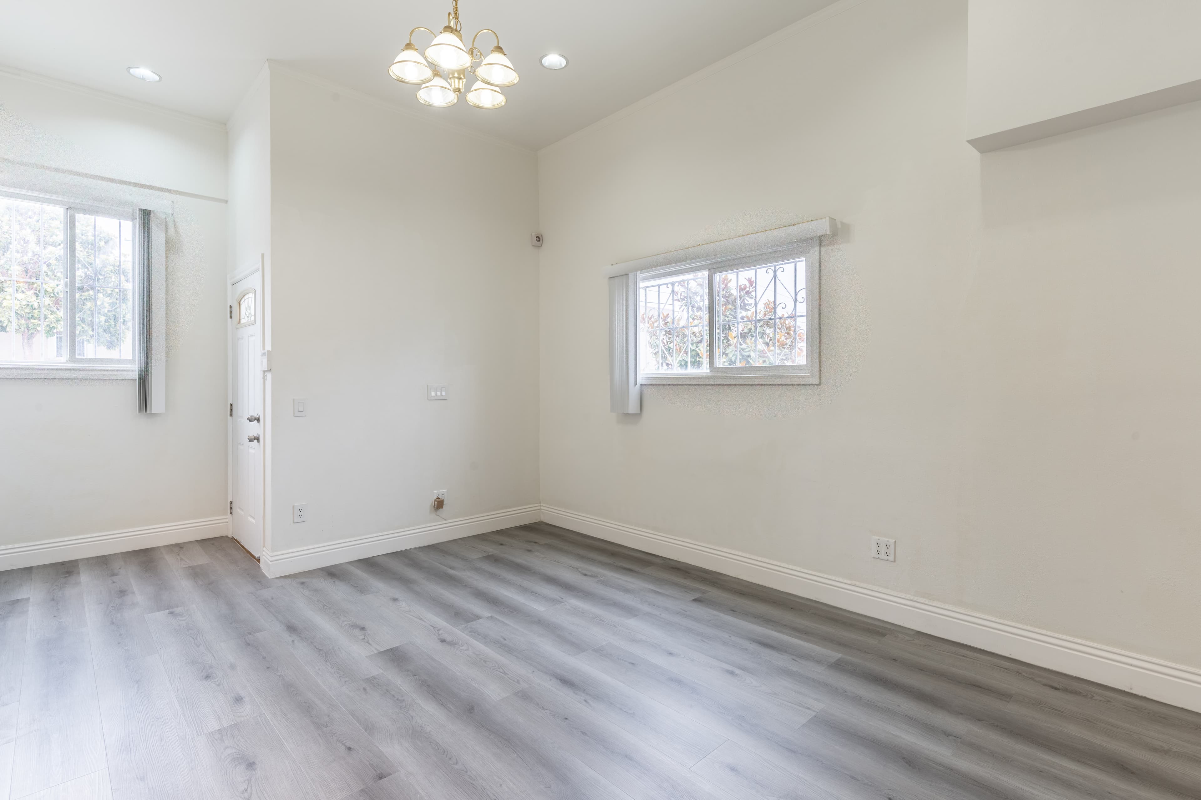 398 Vienna St, San Francisco, CA 94112, thumbnail 12