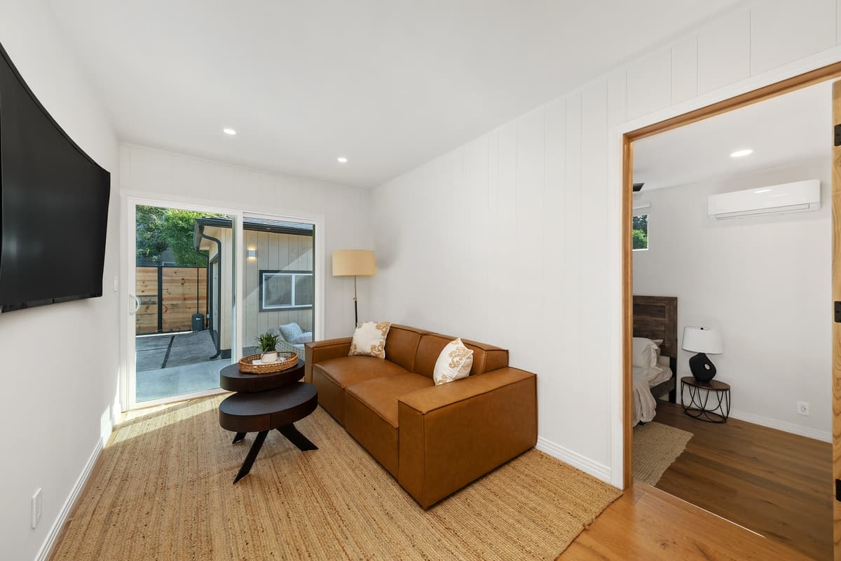 2408 Boone Ave, Venice, CA 90291, thumbnail 21