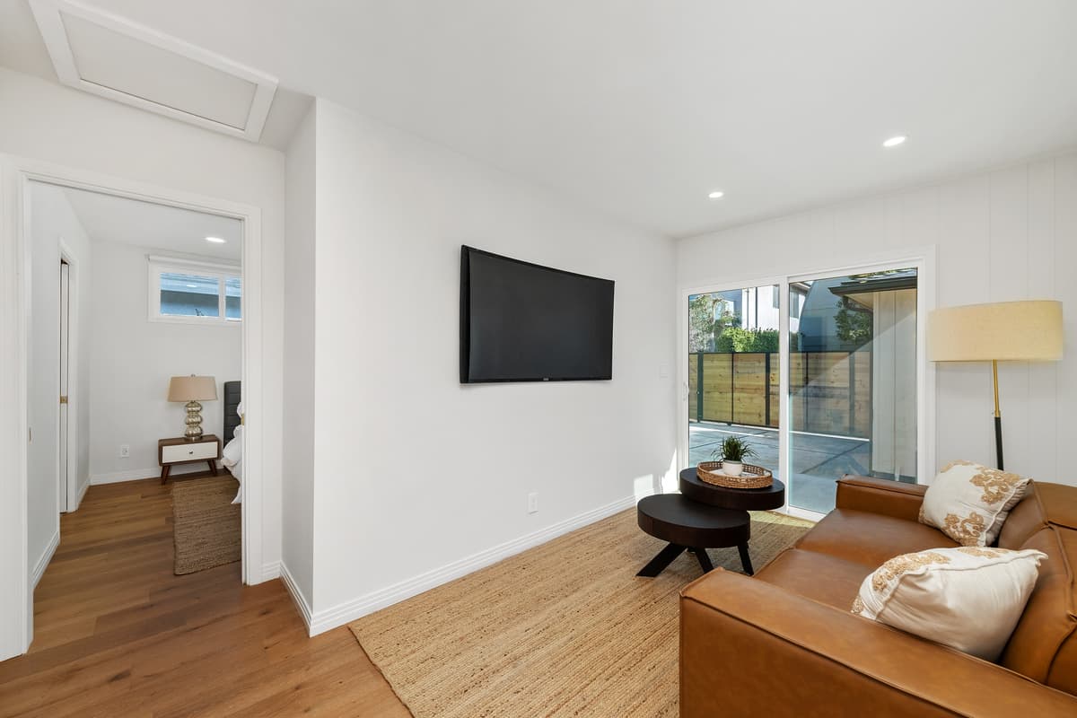 2408 Boone Ave, Venice, CA 90291, thumbnail 22