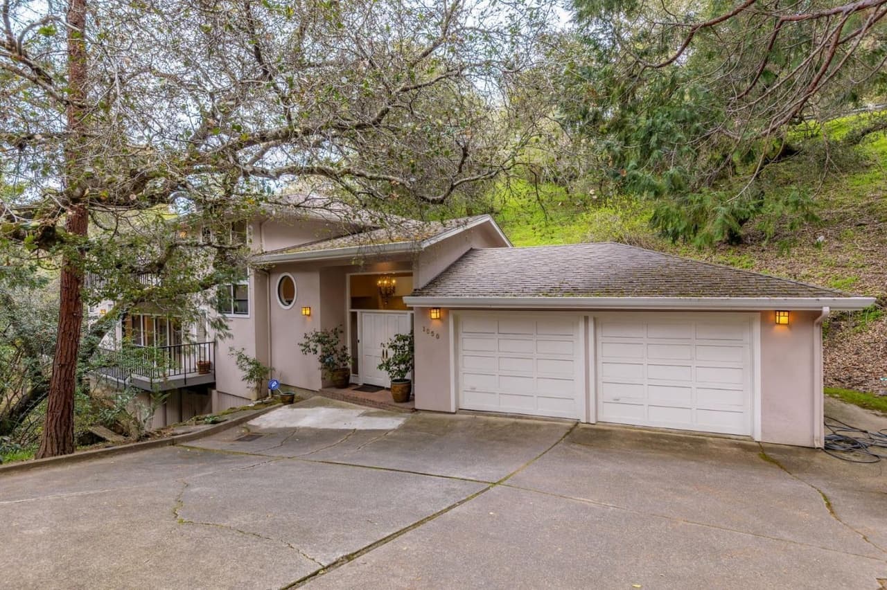1050 Hayne Rd, Hillsborough, CA 94010, photo 1 of 1