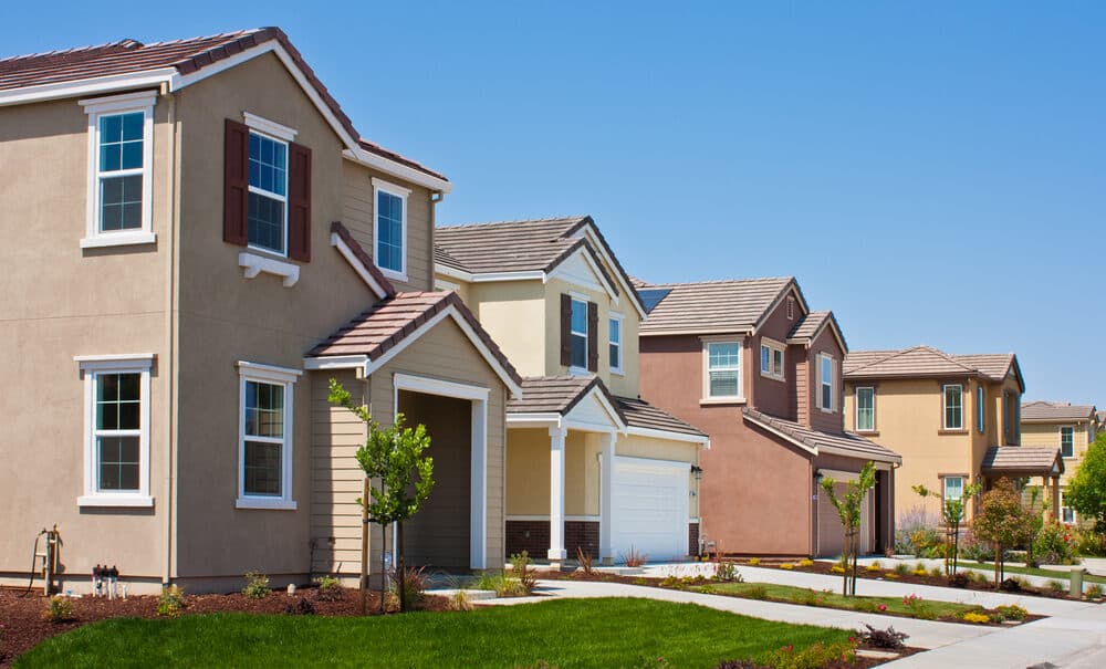 Flat Fee vs. Discount Brokerages: What’s the Difference?